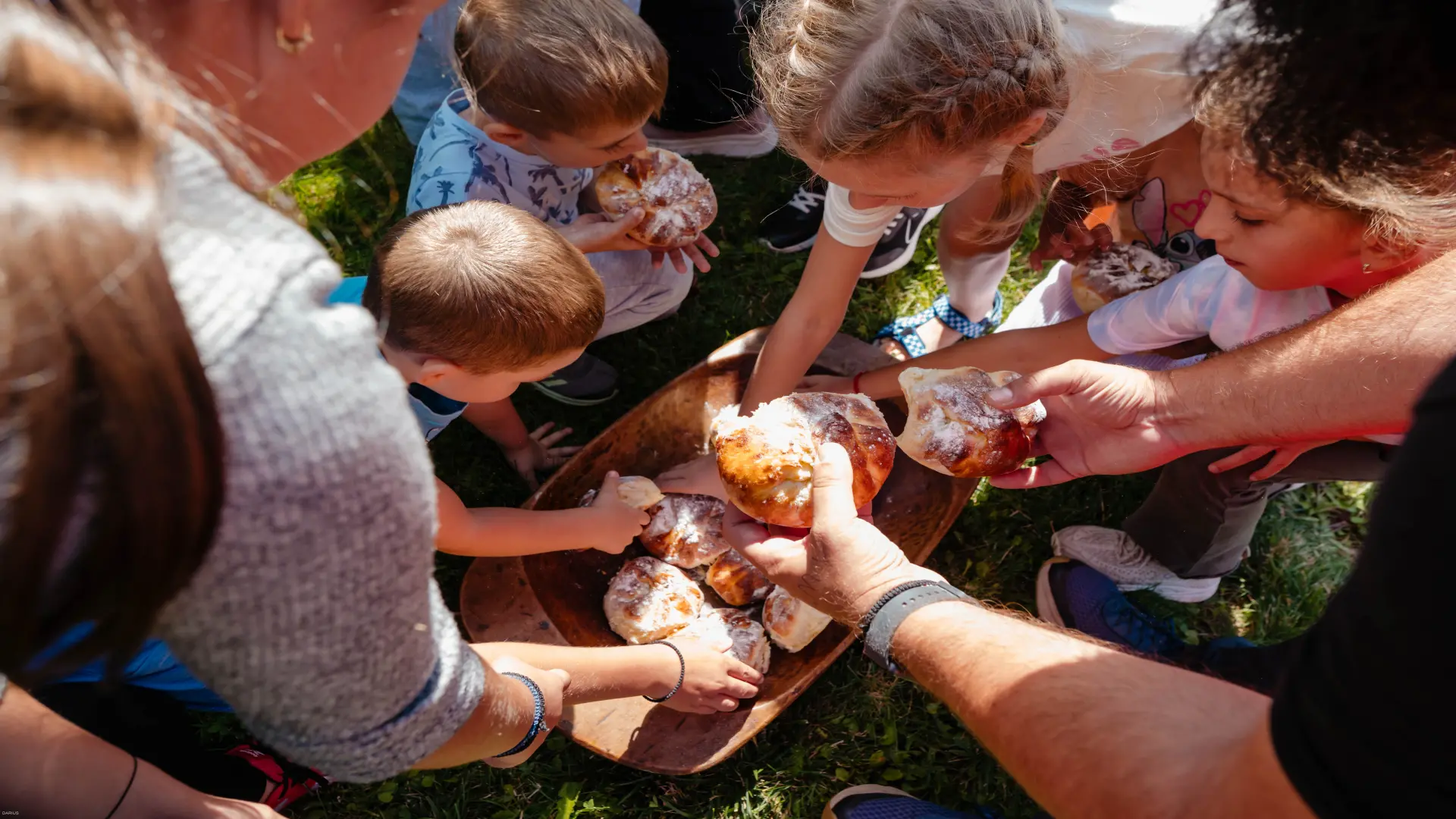 Ateliere de plăcinte povestite