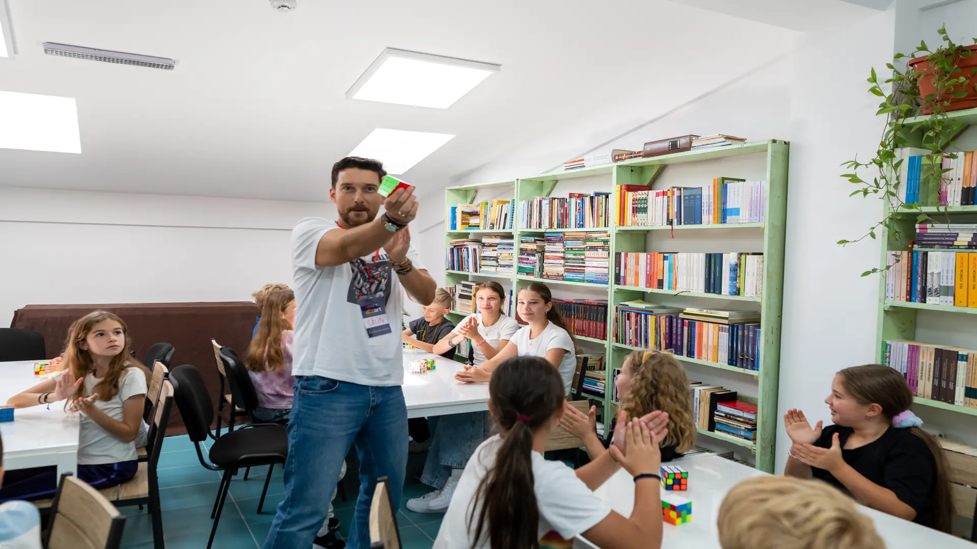 Atelierele de cub rubik