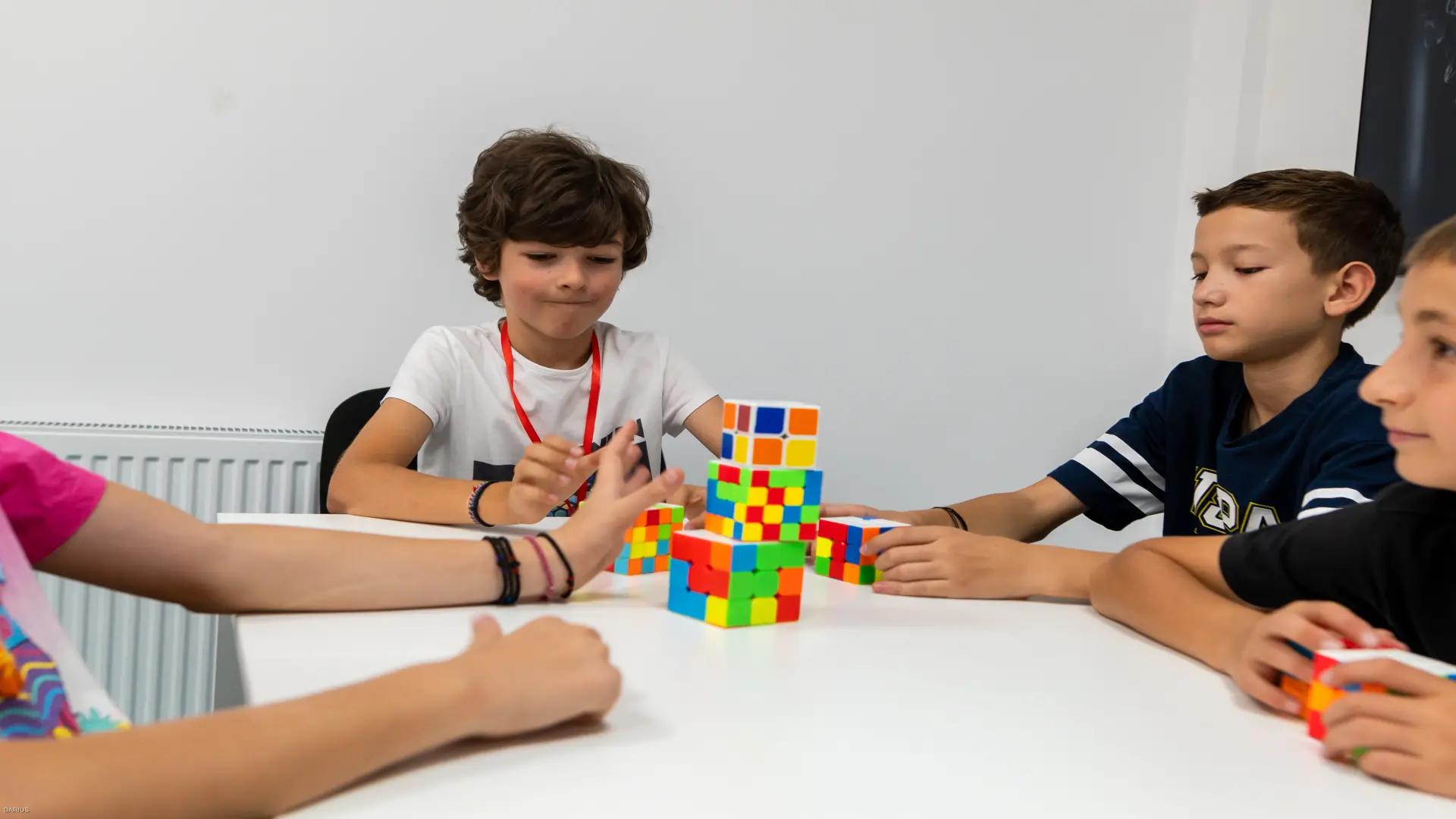 Atelierele de cub rubik